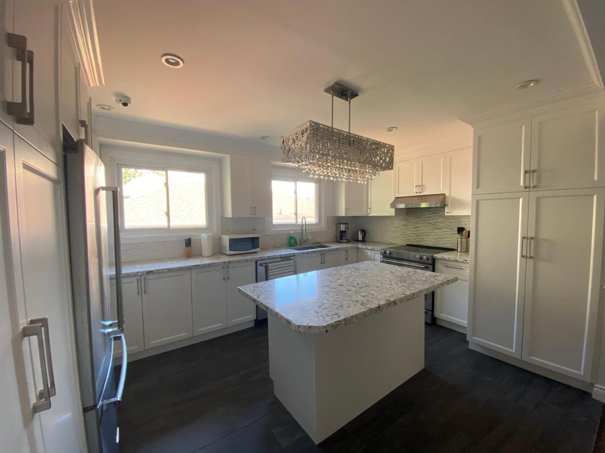 Yonge And Finch Subway !L Spacious & Bright Private Bedroom With Shared Amenties Toronto Exterior foto